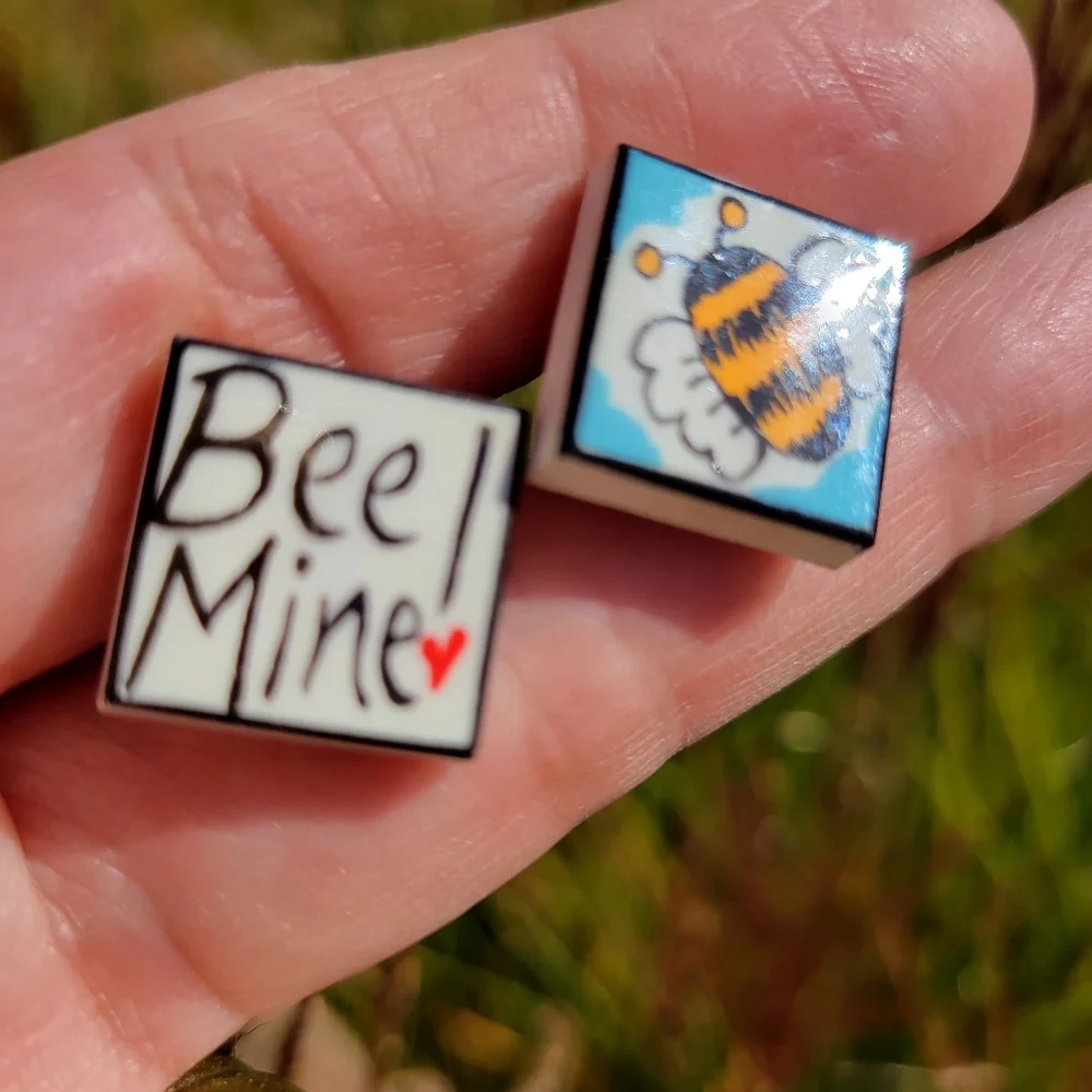 Sonia Spencer ~ Bee Mine Cuff Links ~ Made in England ~ Cute ~ Pop Art ~ Retro!